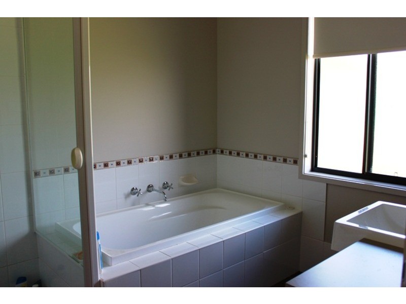 11 Wanaruah Circuit, Muswellbrook NSW 2333