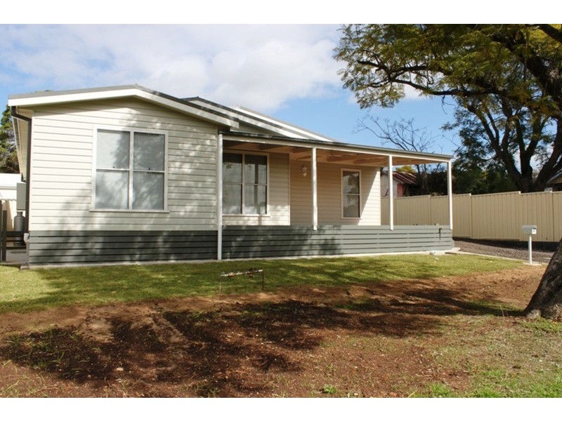 17 Dumaresq Street, Muswellbrook NSW 2333