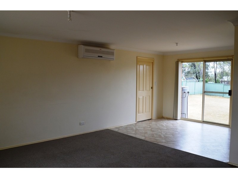 27 Wollombi Road, Muswellbrook NSW 2333