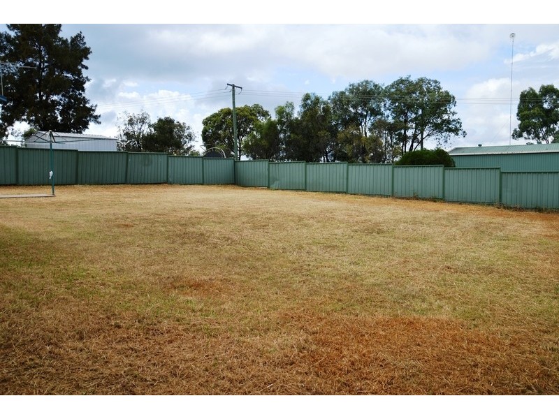 27 Wollombi Road, Muswellbrook NSW 2333