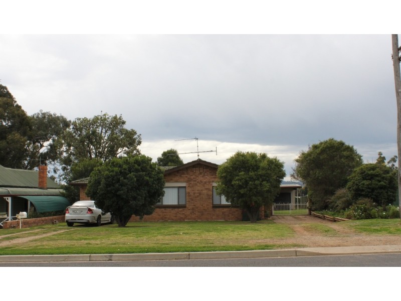 32 Perth Street, Aberdeen NSW 2336