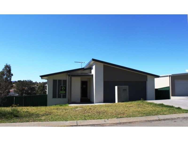 2 Jenkins  Street, Muswellbrook NSW 2333