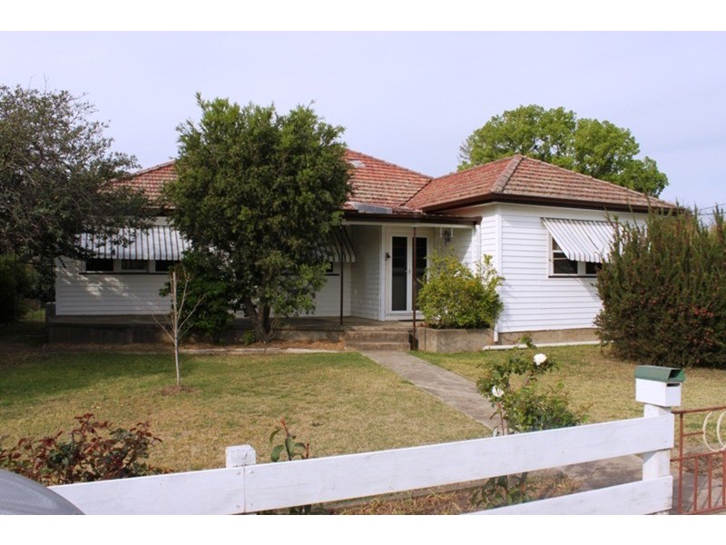 10 Jordan Street, Muswellbrook NSW 2333