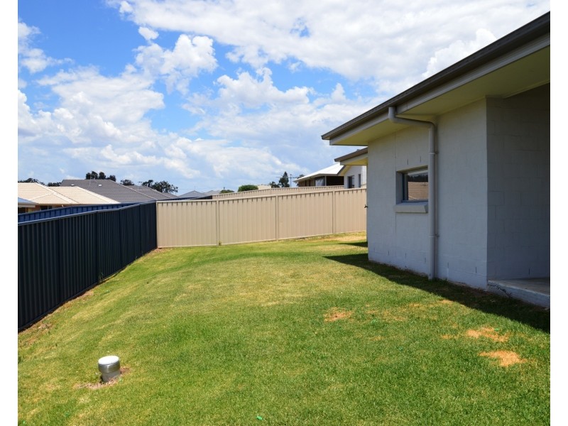 11 Tierney Street, Muswellbrook NSW 2333