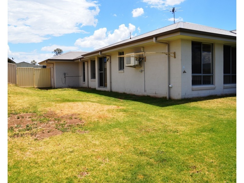 11 Tierney Street, Muswellbrook NSW 2333