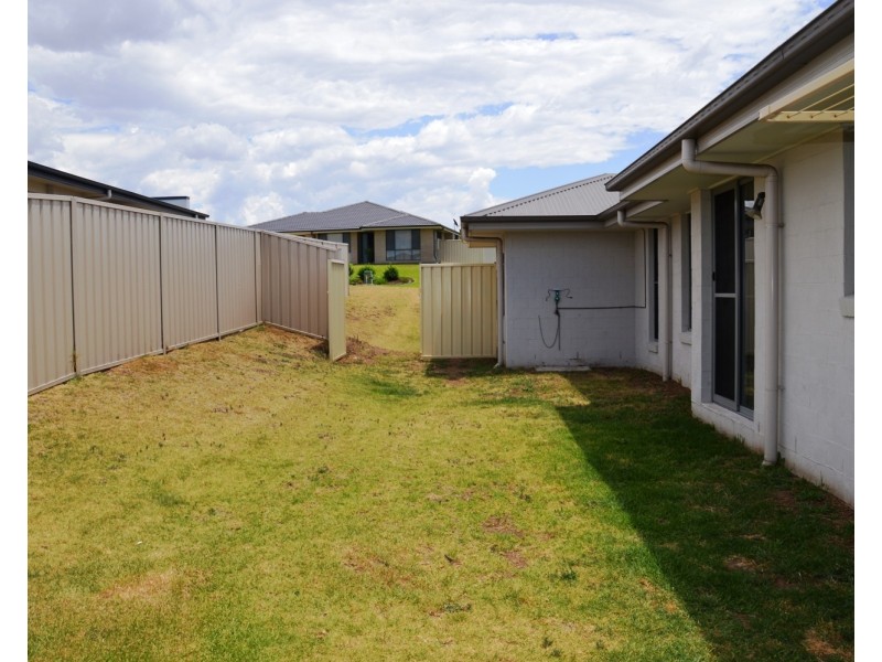 11 Tierney Street, Muswellbrook NSW 2333