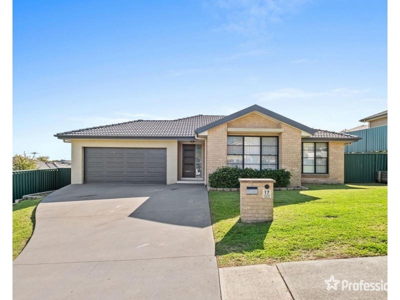 17 Chivers Circuit, Muswellbrook NSW 2333