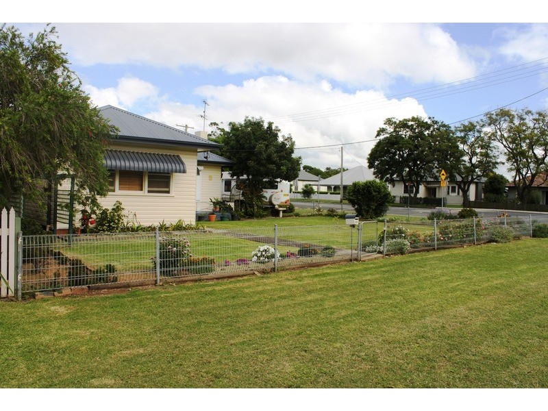 68 Carl  Street, Muswellbrook NSW 2333