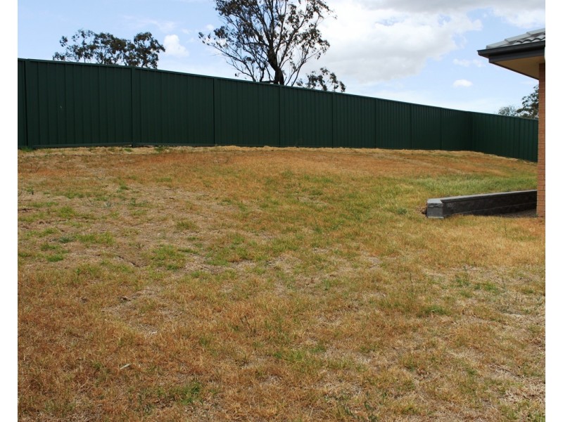 6 Chivers Circuit, Muswellbrook NSW 2333