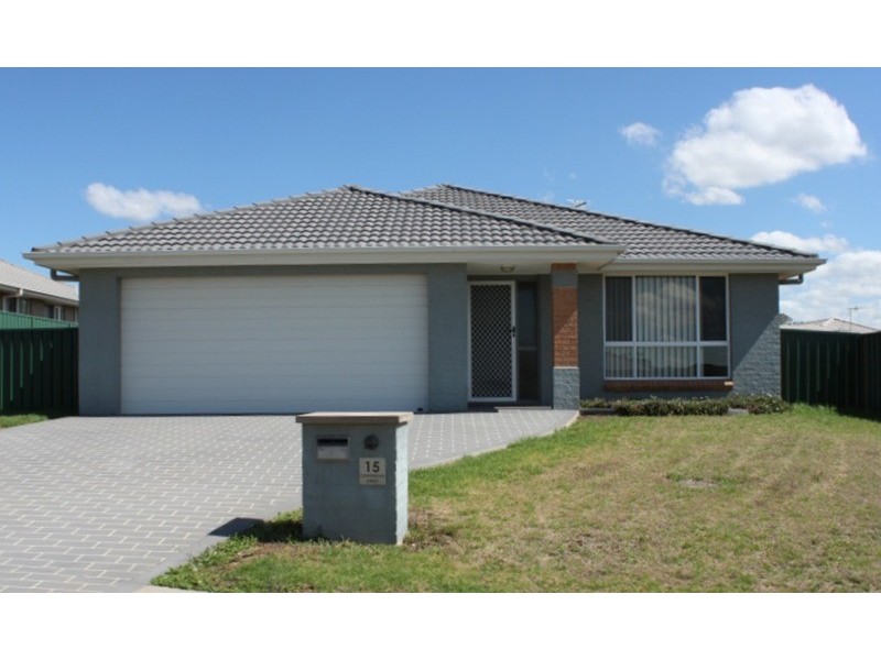 15 Cunningham  Street, Muswellbrook NSW 2333