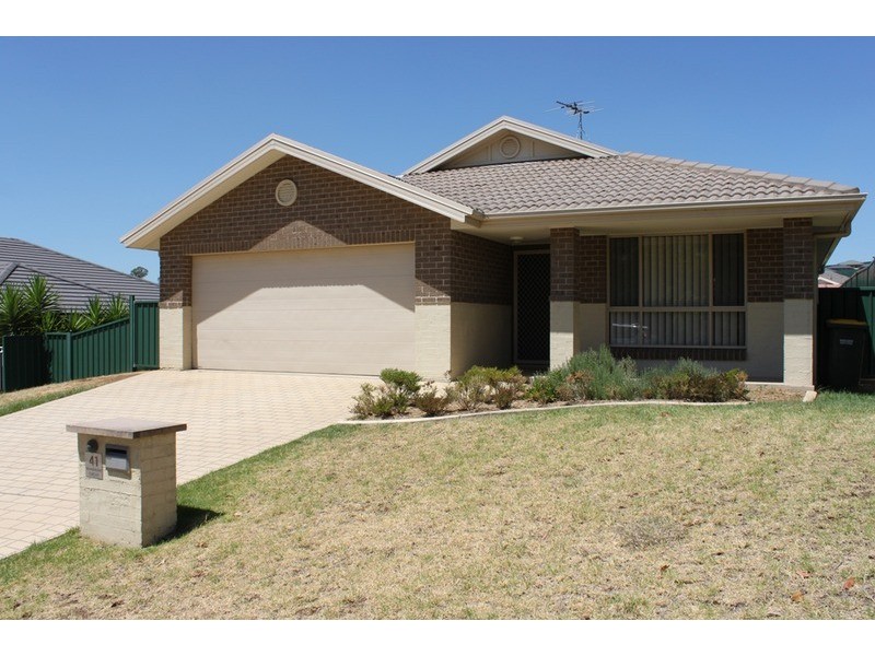 41 Wanaruah  Circuit, Muswellbrook NSW 2333