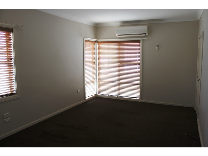 8 Parkinson Avenue, Muswellbrook NSW 2333