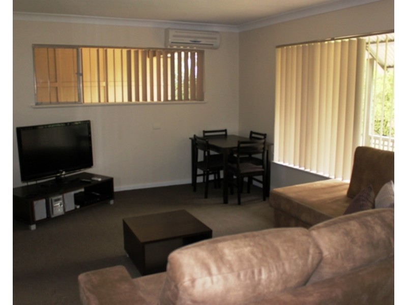 2/8 Midanga Avenue, Muswellbrook NSW 2333