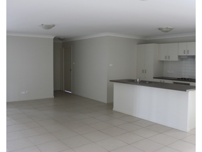 24 Chivers Circuit, Muswellbrook NSW 2333