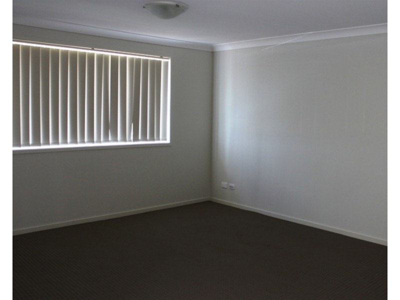 24 Chivers Circuit, Muswellbrook NSW 2333