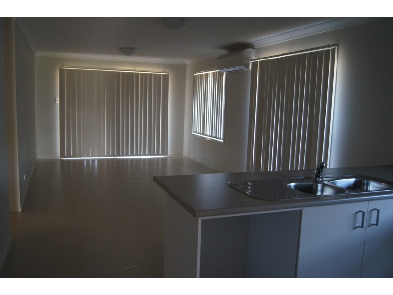 25 Finnegan Crescent, Muswellbrook NSW 2333