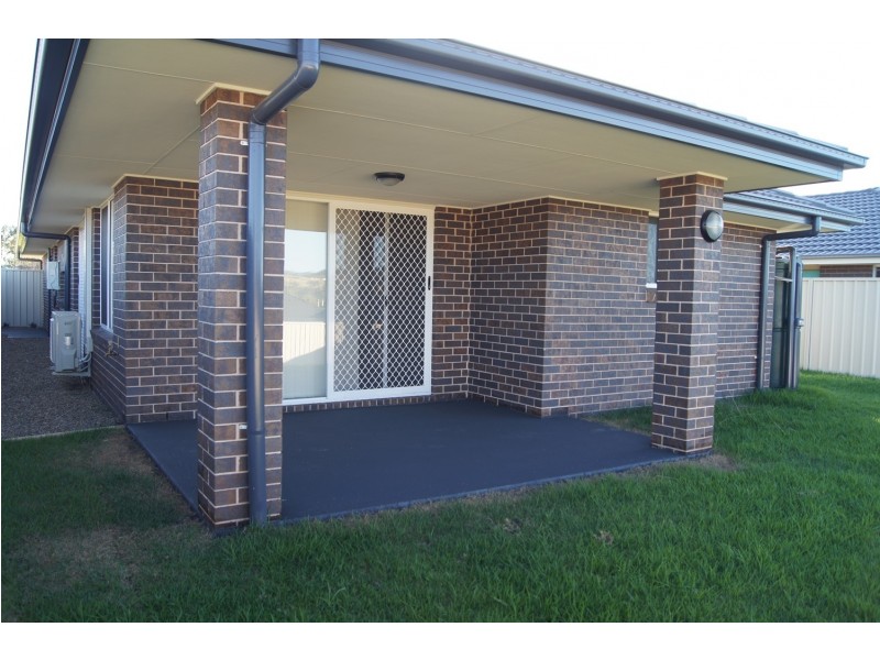 25 Finnegan Crescent, Muswellbrook NSW 2333