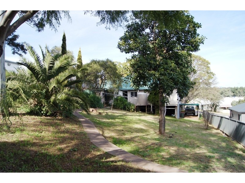 24 Foley Street, Muswellbrook NSW 2333