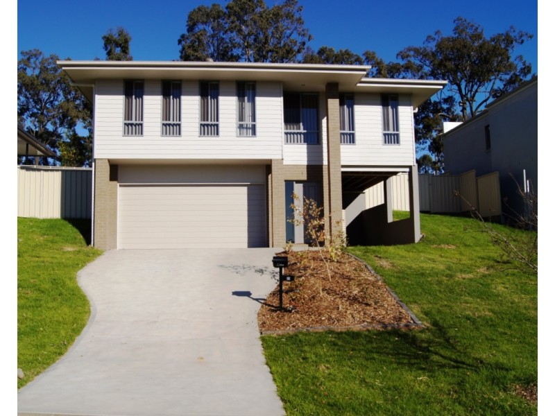 33 Lou Fisher Place, Muswellbrook NSW 2333