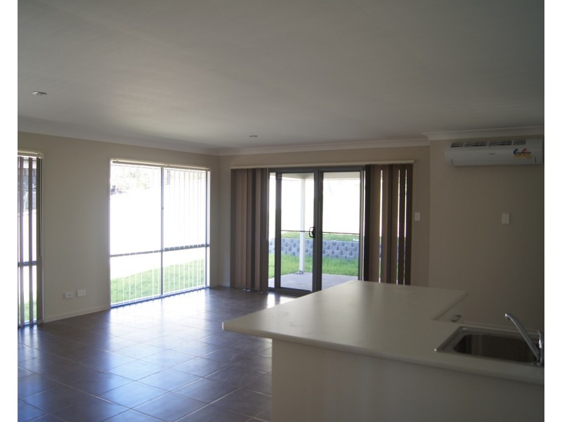 33 Lou Fisher Place, Muswellbrook NSW 2333