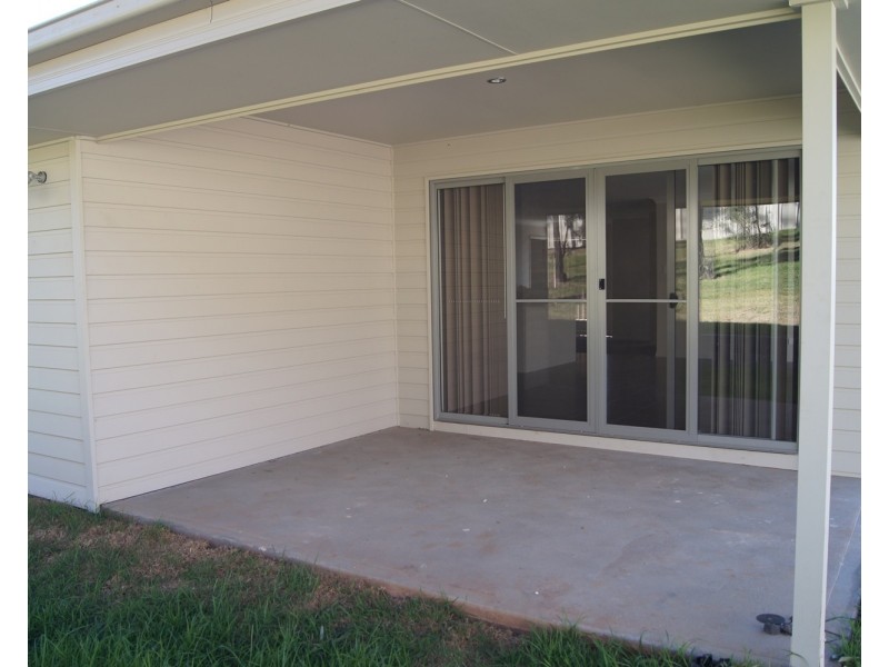 33 Lou Fisher Place, Muswellbrook NSW 2333