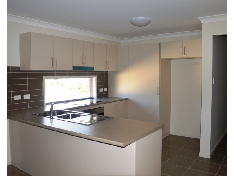 7B Sepoy Crescent, Muswellbrook NSW 2333