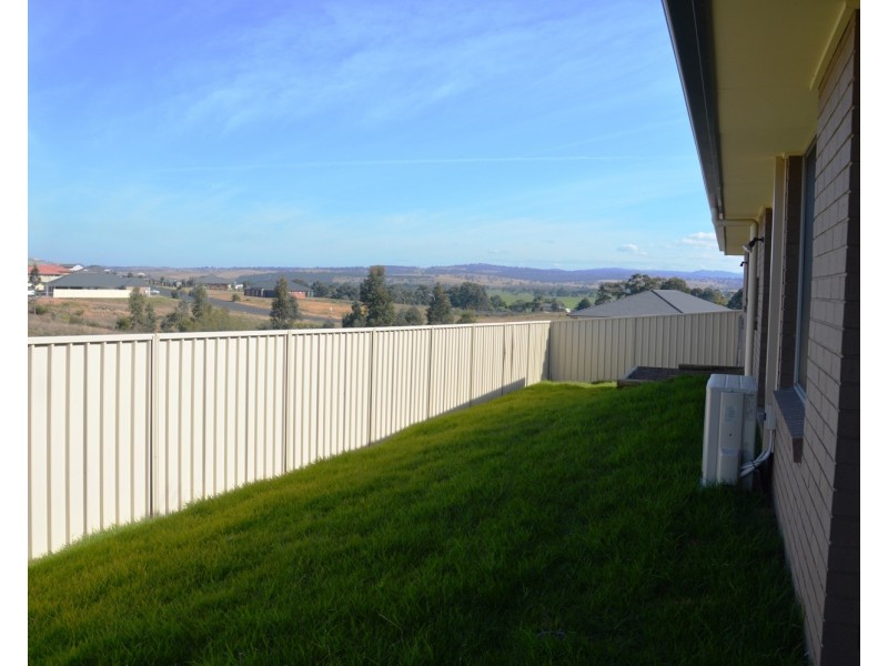 7B Sepoy Crescent, Muswellbrook NSW 2333