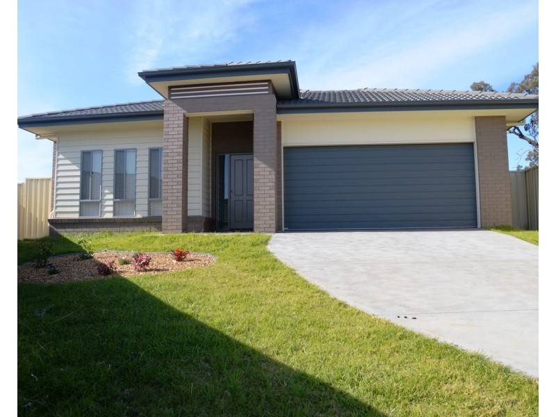 18B Lonhro Place, Muswellbrook NSW 2333