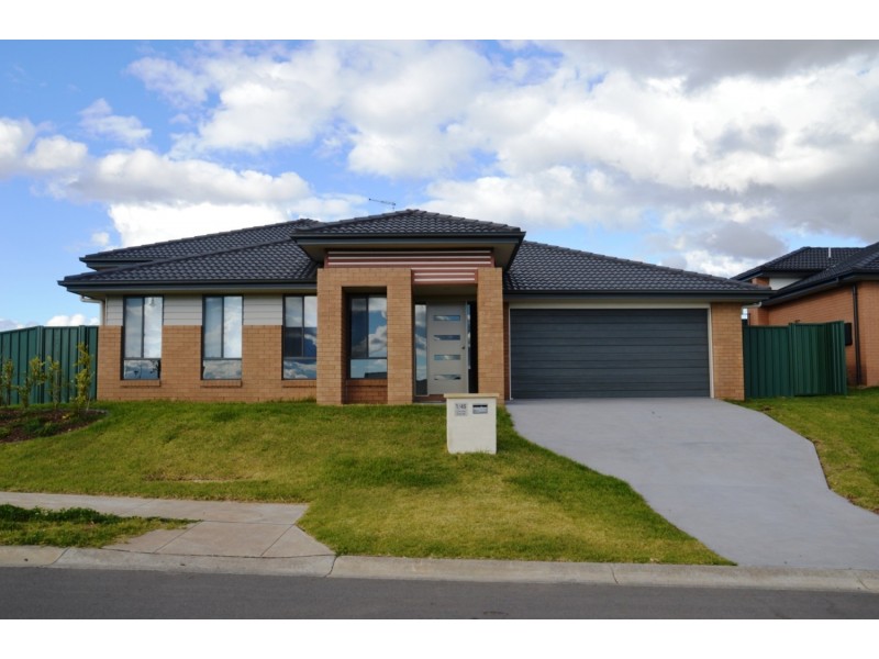 1/2 Chivers Circuit, Muswellbrook NSW 2333