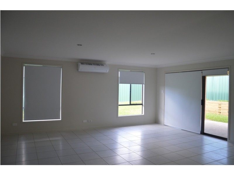 1/2 Chivers Circuit, Muswellbrook NSW 2333