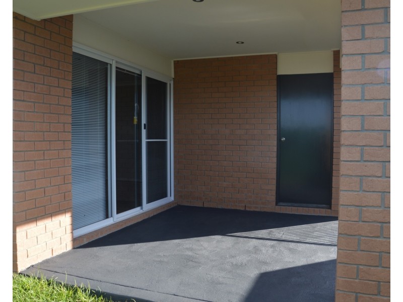 2/2 Chivers Circuit, Muswellbrook NSW 2333
