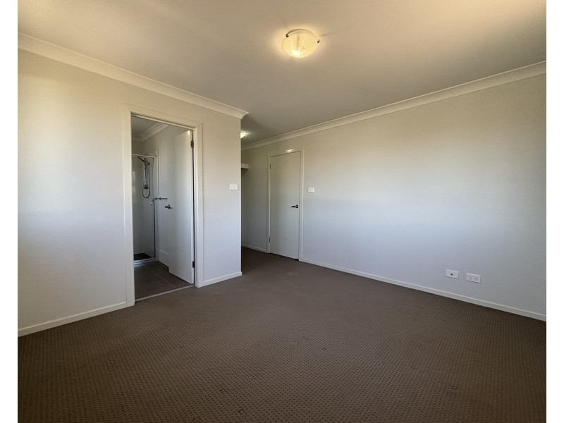 7 Lofberg Place, Muswellbrook NSW 2333
