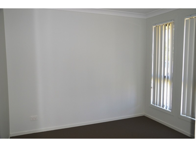 12 Lofberg Place, Muswellbrook NSW 2333