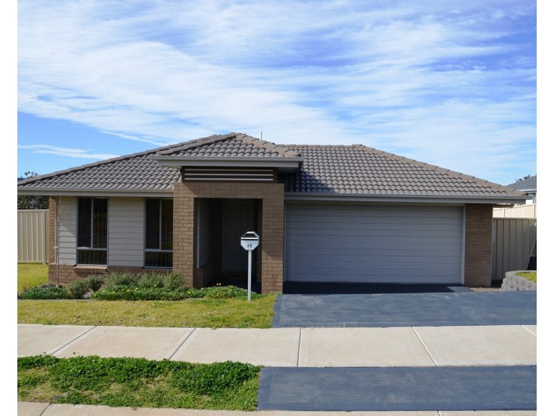 17 Tierney Street, Muswellbrook NSW 2333