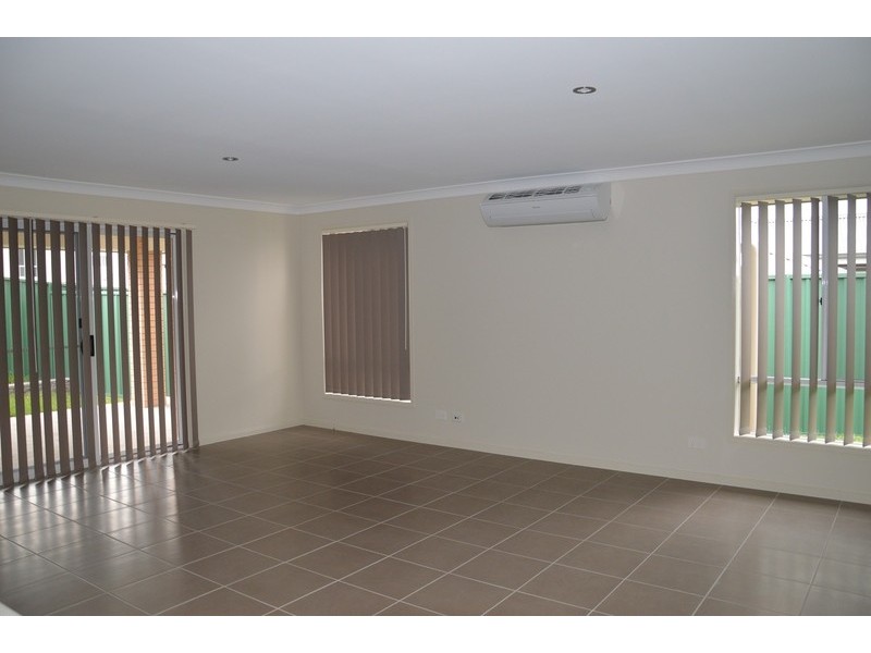 2/19 Jenkins Street, Muswellbrook NSW 2333