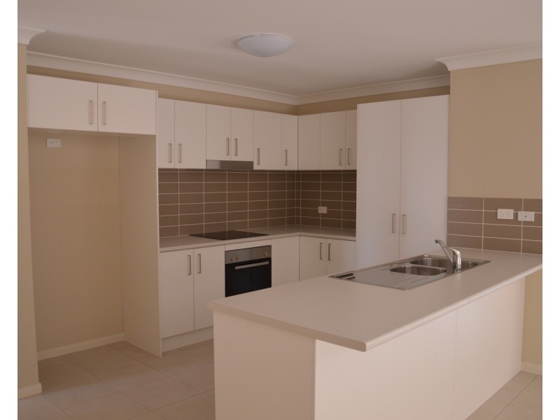 2/17 Jenkins Street, Muswellbrook NSW 2333