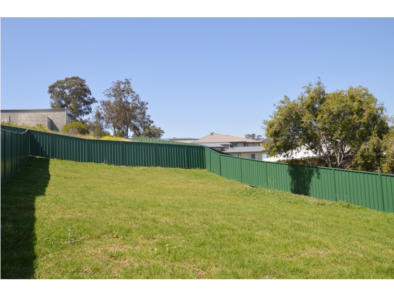 3 Lofberg Place, Muswellbrook NSW 2333
