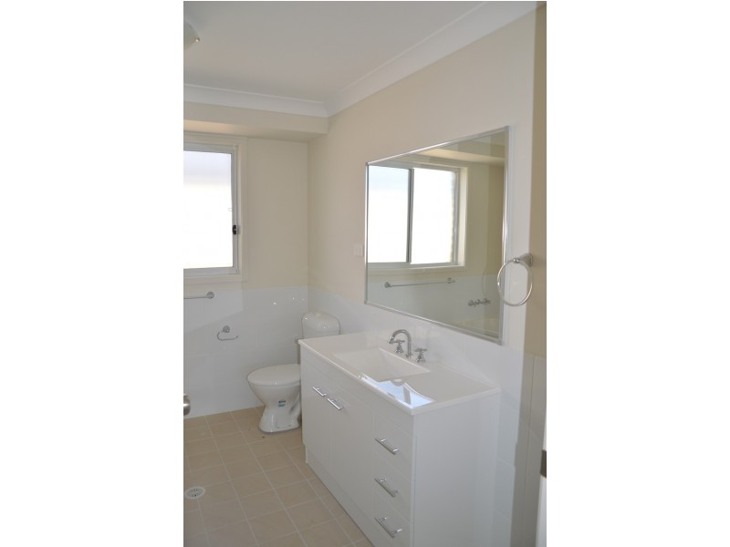 27 Finnegan Crescent, Muswellbrook NSW 2333