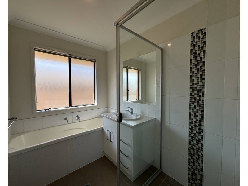 15 Finnegan Crescent, Muswellbrook NSW 2333