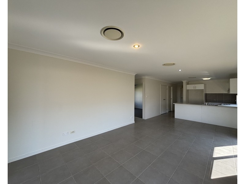 15 Finnegan Crescent, Muswellbrook NSW 2333
