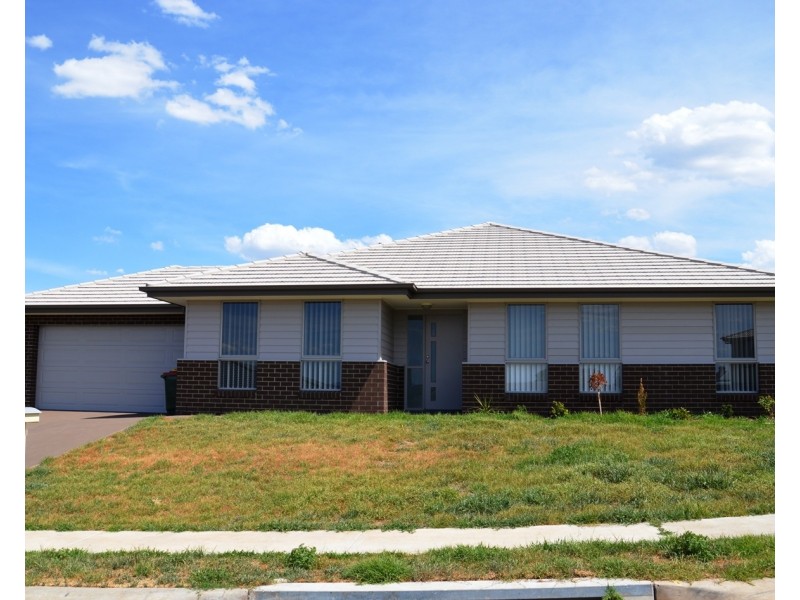 33 Finnegan Crescent, Muswellbrook NSW 2333