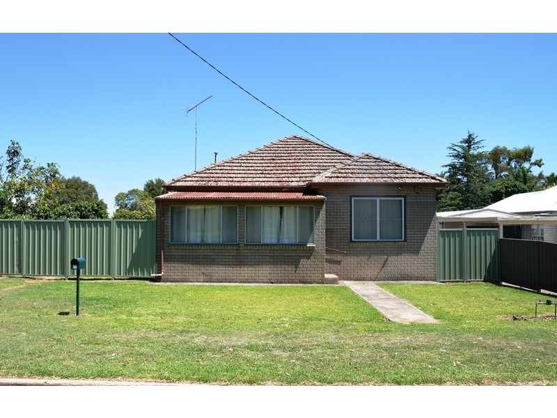 11 Francis Street, Muswellbrook NSW 2333