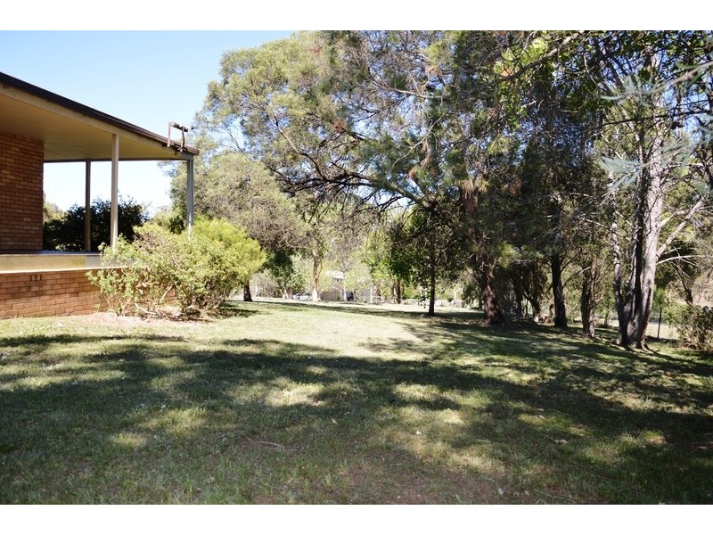 10 Bourke Street, Blandford NSW 2338