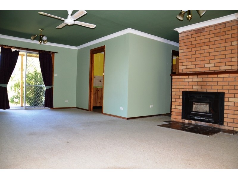 10 Bourke Street, Blandford NSW 2338