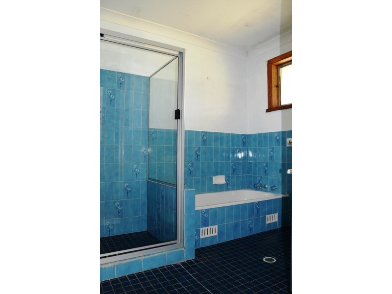 10 Bourke Street, Blandford NSW 2338