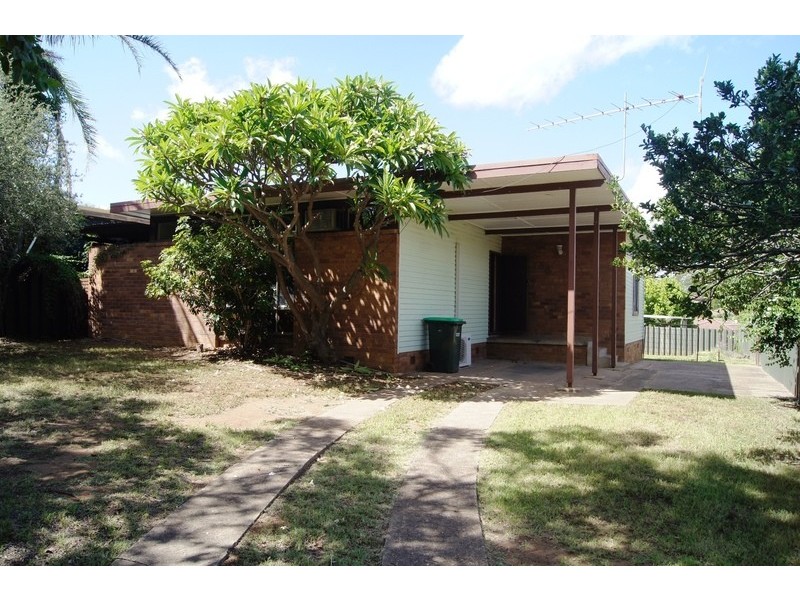 53 Anzac Parade, Muswellbrook NSW 2333