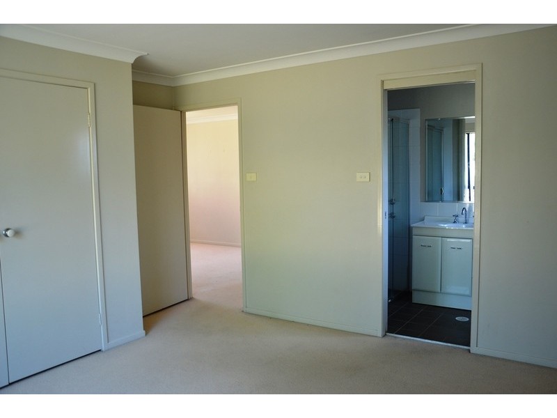 12 Bimbadeen Drive, Muswellbrook NSW 2333