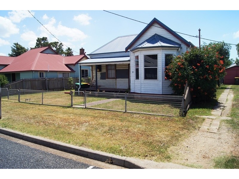 18  Skellatar Street, Muswellbrook NSW 2333