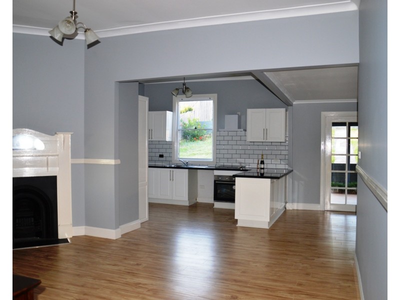 6 Carl Lane, Muswellbrook NSW 2333