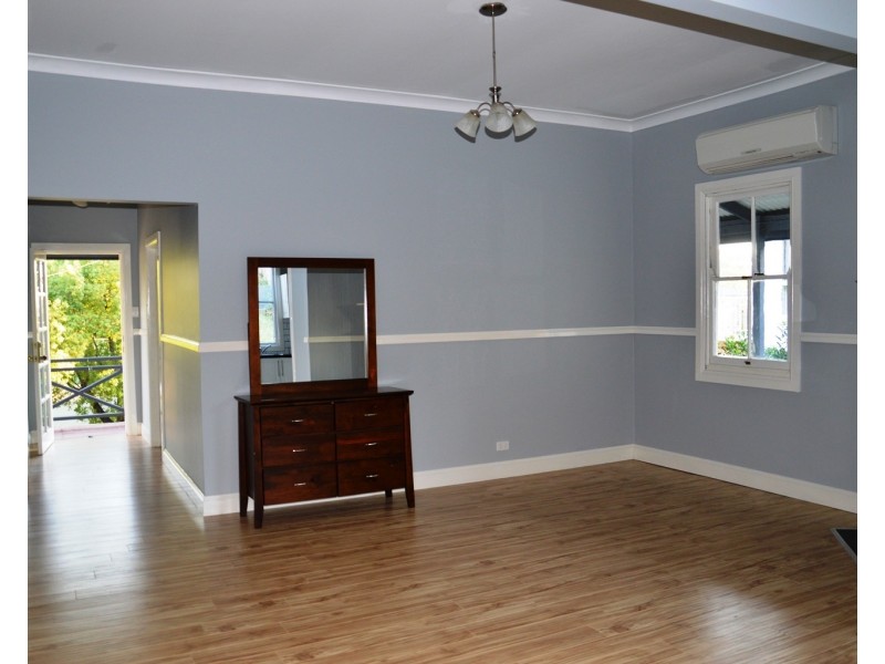 6 Carl Lane, Muswellbrook NSW 2333